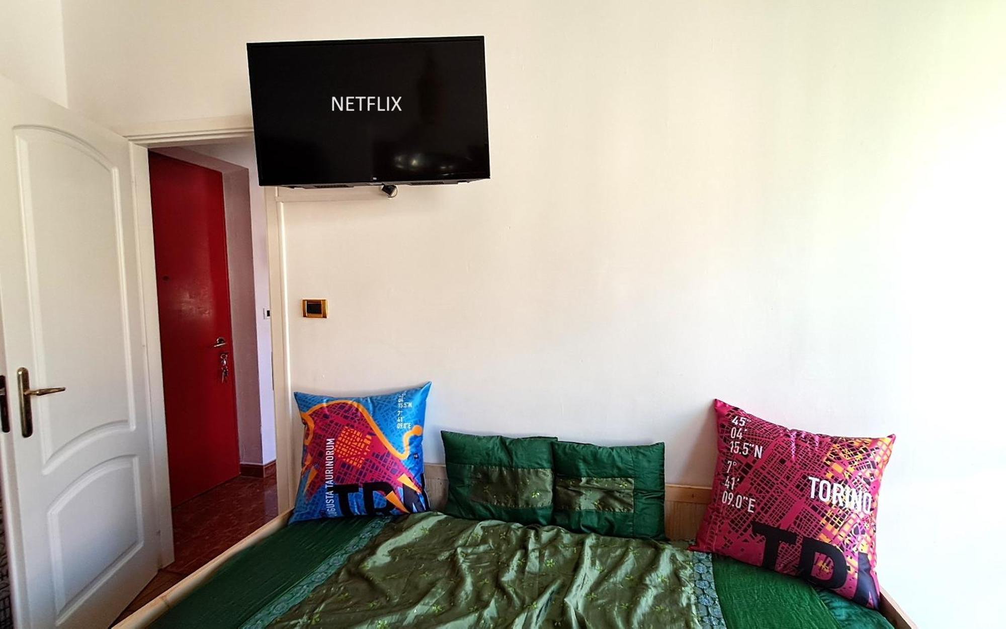 Flat City Center Porta Susa, Free Parking Wifii Smart Tv Sky Турин Экстерьер фото