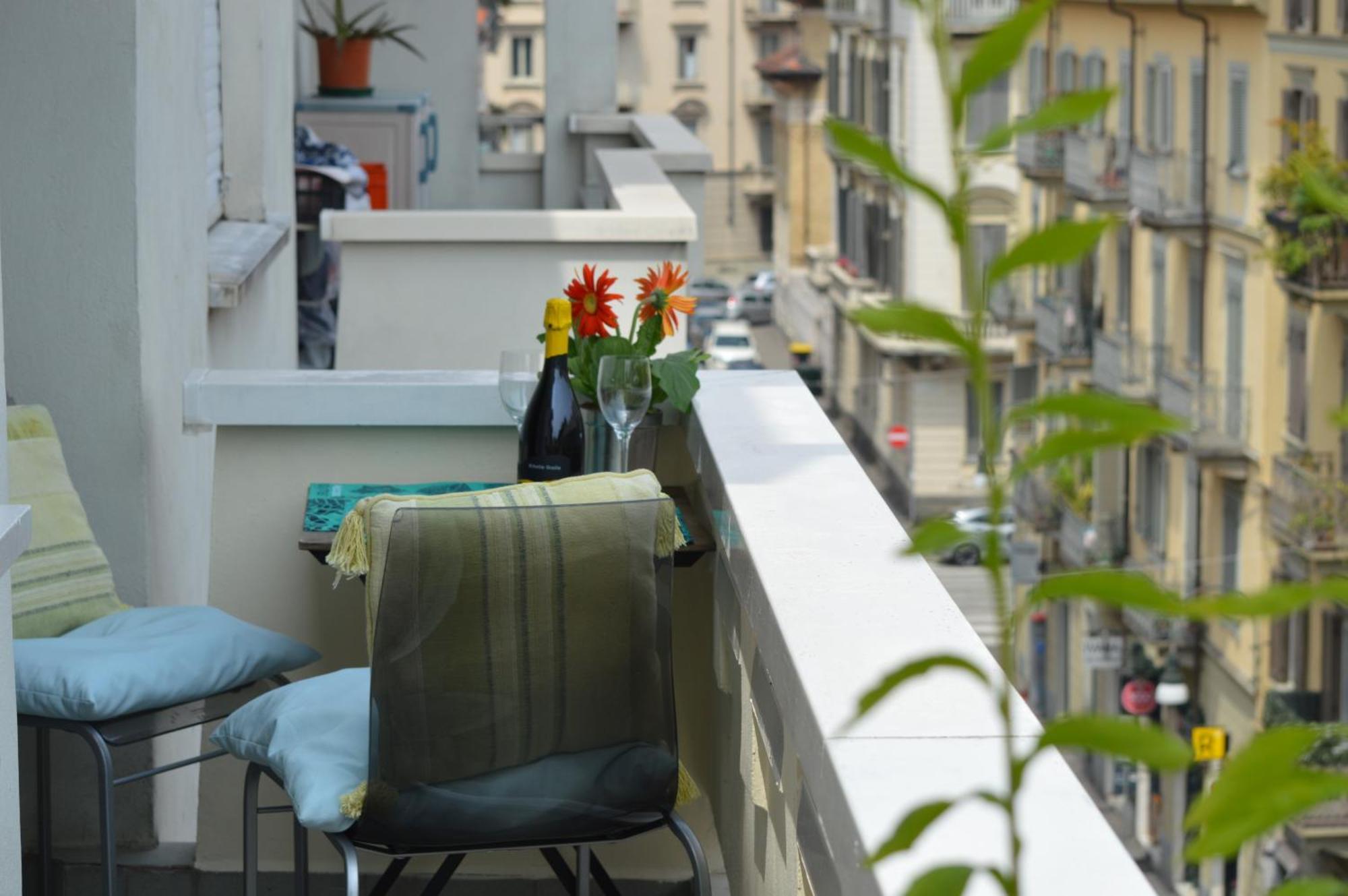 Flat City Center Porta Susa, Free Parking Wifii Smart Tv Sky Турин Экстерьер фото